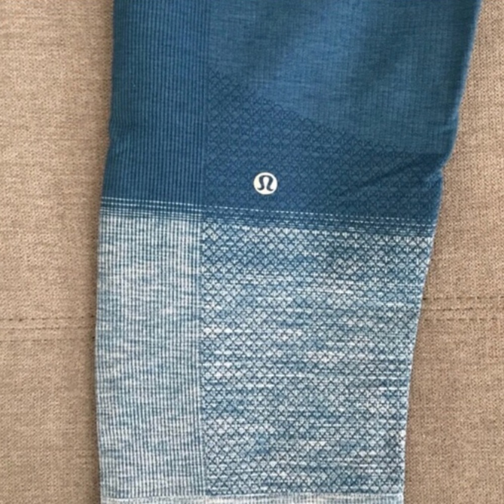 LuLuLemon Ombré Seamless Cropped Leggings